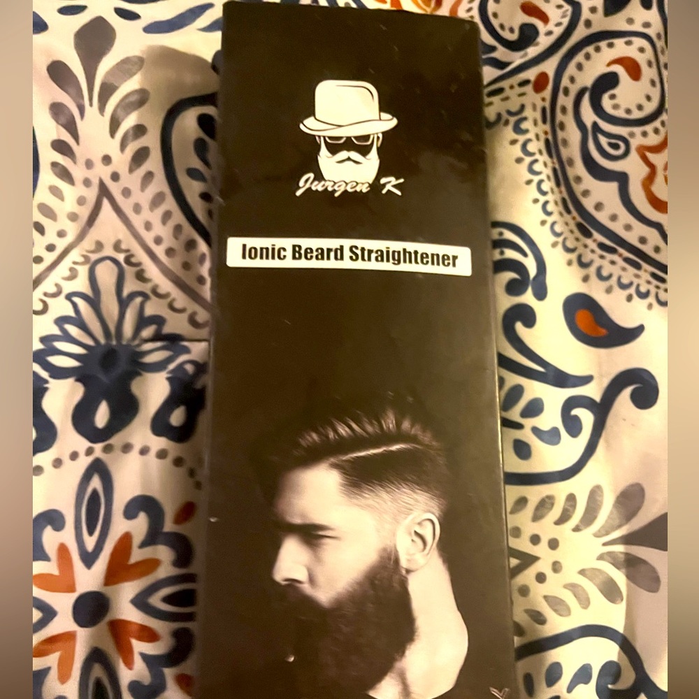 Beard flat iron. Nib. Funny gag gift for your beard loving man. 😂 quick gift